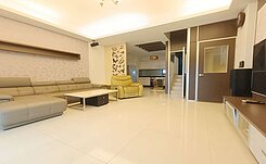 史博館、亞太棒球中心輕屋齡雅致裝潢大面寬併停雙車墅