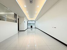 好市多水沐青華四房平車