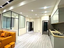 大溪快速路旁鑫興三房車