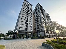 華鳳特區【上河城】｜美裝潢3房+平車