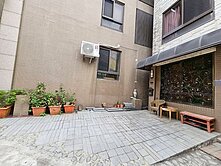 湖口鐵騎路溫馨寬敞美透天 前院停車