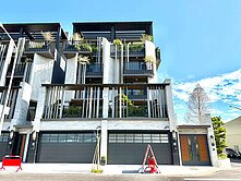 信實恬🍭南興公園❗️角間超大地坪四車電梯豪墅