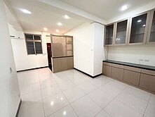 阿紳大推【門口停車超便利】靜謐方正一樓⭐