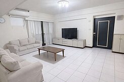 五期劍橋宜園｜大四房附車位，近向上路與東興路