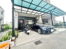 岡山台一線/臨路大地坪/裝潢超美雙車墅