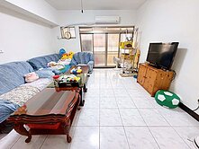 東區LaLaport福聯新城室內35坪3+1房