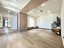 ★東森壯壯★文心中清捷運百萬裝潢大三房+雙車位