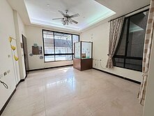 ⭐新楠家樂福商圈⭐芎蕉優質四套房⭐天井面寬雙車墅