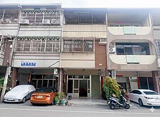 ⭐東山軍功商圈⭐大樓價格買透天⭐和順路透天店面⭐