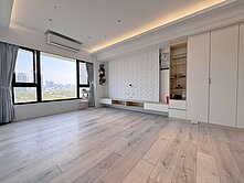 【吳虹誼】高大特區★藍田公園邊間精裝4房平車