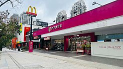 竹科關新路商圈『丹麥』五層樓電梯店面