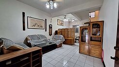 龍岡南亞商圈龍川街室內車庫透天