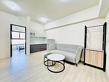 高鐵步行4分鐘，全新社區最便宜2房平移車位