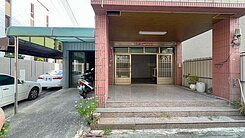 【吳虹誼】仁雄商圈★獨棟大地坪透天店面約8米路面寬