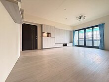 中國醫一中裝潢電梯3房