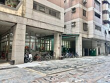 《娟娟房地產》豐富園區樹梢戶美三房