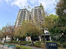 台中高工登陽聽河高樓視野大3房平車