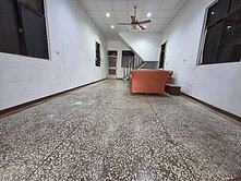 梓官正市中心15米路上雙學區正三樓金店面店住二用~