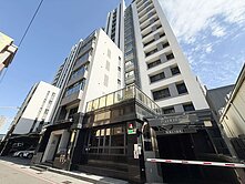 【裔勢代】近R15捷運｜中高樓露臺戶三房平車