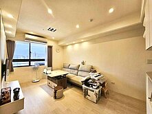 屋齡僅兩年✨令荷園緊繃屋況超美三房車✨住商李政哲