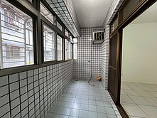 J2720 小坡新莊三樓美寓~住商樹林中正加盟店