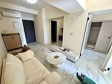 近亞灣區🌈生活機能俱全🌈輕屋齡高樓兩房