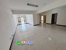 崇明國小/市立醫院/大三房平面車位/可隔四房