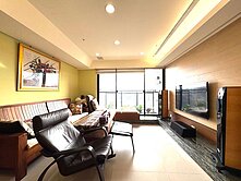 邊間戶精美三房車~面太原足球場，景觀視野佳~