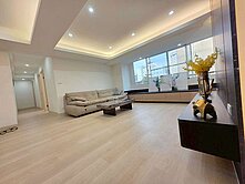 高雄車站六合夜市邊間精裝美3房(阿香)隔壁可一起買