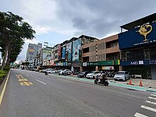 桃園三民路門前停車自有土地收租透天店面