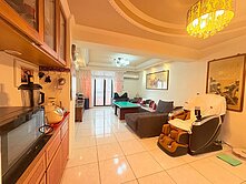 宜市民族路3房車位華廈~台灣房屋婕如~小豬