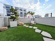  南區夏林路上霸氣電梯店面別墅 ~思思推薦您