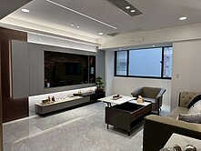 電梯大四房+車位