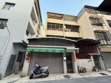 小港二苓商圈大地坪邊間靜巷車庫透天