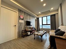 小港漢民｜低總價兩房加車位|次高樓採光通風讚