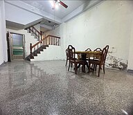 台南永康永大商圈前庭院後巷道挑高車墅