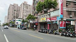 桃園中正藝文特區寶慶路店面