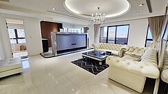 美術館特區｜愛河水悅｜首排4房雙平車｜一層一戶