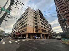 楊明中小學/公園旁超低總價溫馨2房