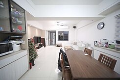 陽明學區★邊間重金打造★大露台絕美質感車墅