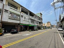 潭子雅豐街12米路透店