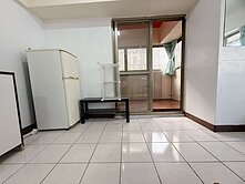 專任文心百利一房一廳次頂平車