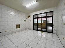 楠梓近國道、捷運✪優質美透天✩門口可停車✩