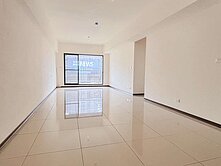 北屯機捷💖朝東正三房雙衛浴平車💎全新未入住