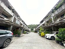 礁溪 近龍潭湖環境優美電梯別墅