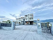 礁溪市區國五旁上百坪奢華霸氣孝親房電梯農舍