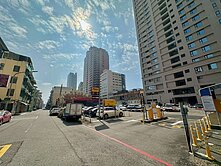 捷運R12站VS愛河之心大面寬商業建地