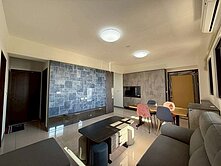 屏東市全新百萬裝潢三房平車