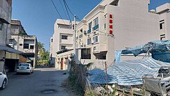 大樹區中心漂亮透天車庫