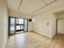 忠孝夜市_中興大學_四房+休旅車_對面全聯中心